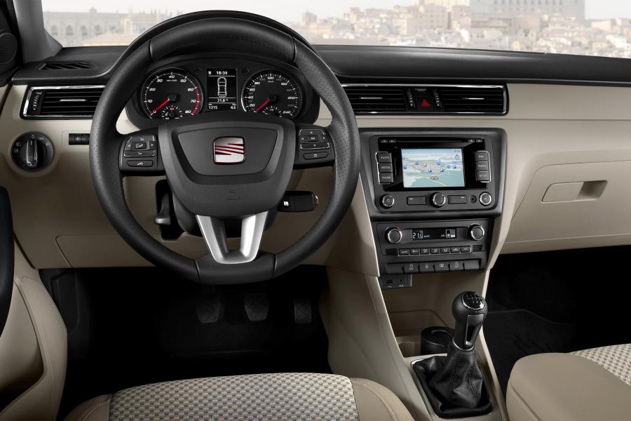  Seat Toledo 2012 года  (фото 17 из 46)